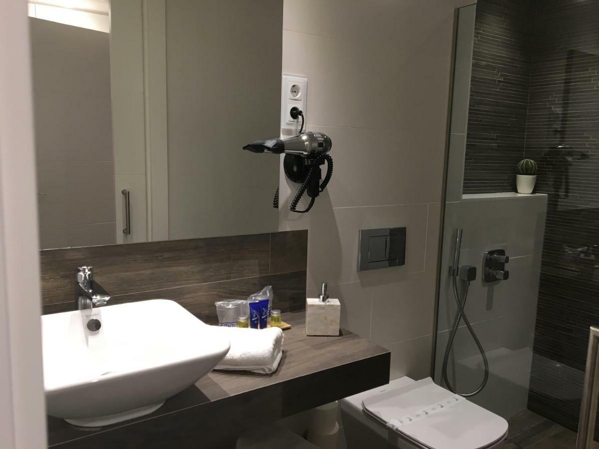Hotel Calabria لا غارّيغا المظهر الخارجي الصورة